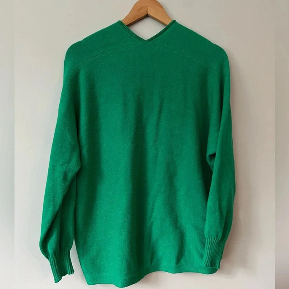 Lilly Pulitzer Green V-Neck Sweater - Picture 2 of 6